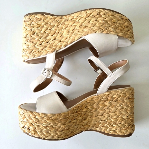 Womens 8 Raffia White Wedge Espadrille Heels Faux Leather Universal Thread - Picture 1 of 7